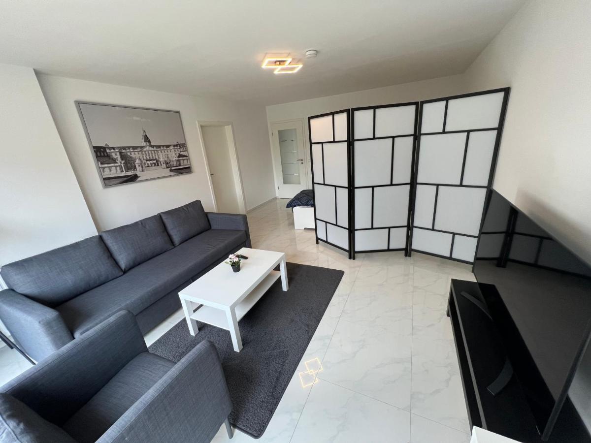 Wunderschoene Unterkunft Mit Terrasse - 24H7T Checkin 카를스루에 외부 사진