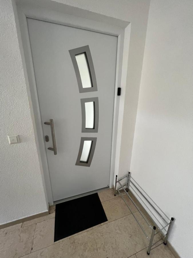 Wunderschoene Unterkunft Mit Terrasse - 24H7T Checkin 카를스루에 외부 사진